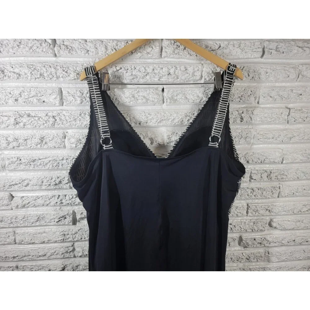 Catherines Women's Plus Size 28W One Piece Swimsuit Black Geometric GEO15E